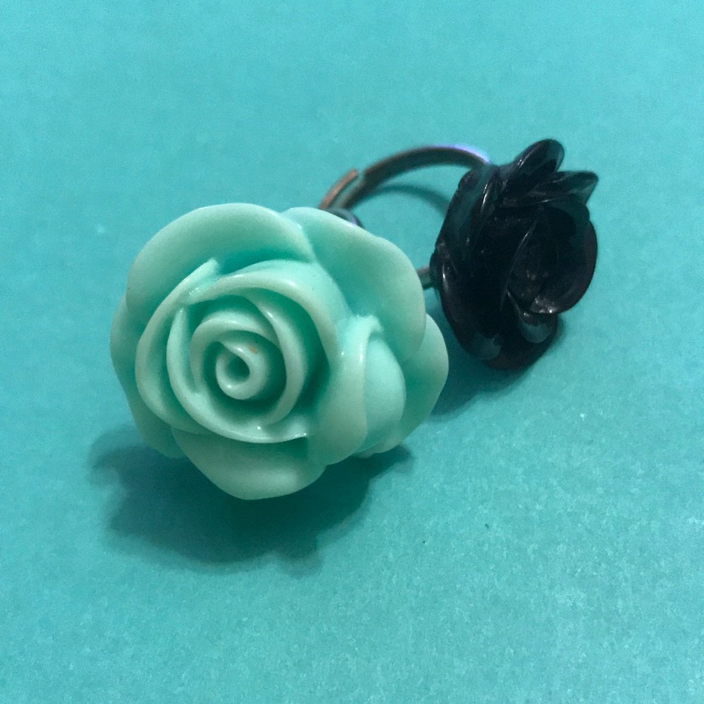 💙🖤Handmade Adjustable Rose Rings- Set of 2🖤💙